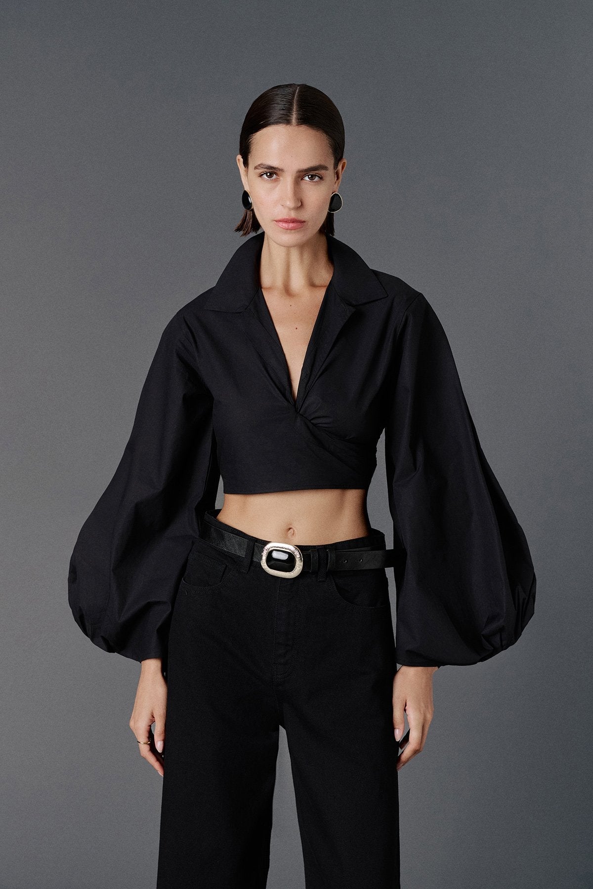 Cropped Balloon Sleeve Shirt - Black