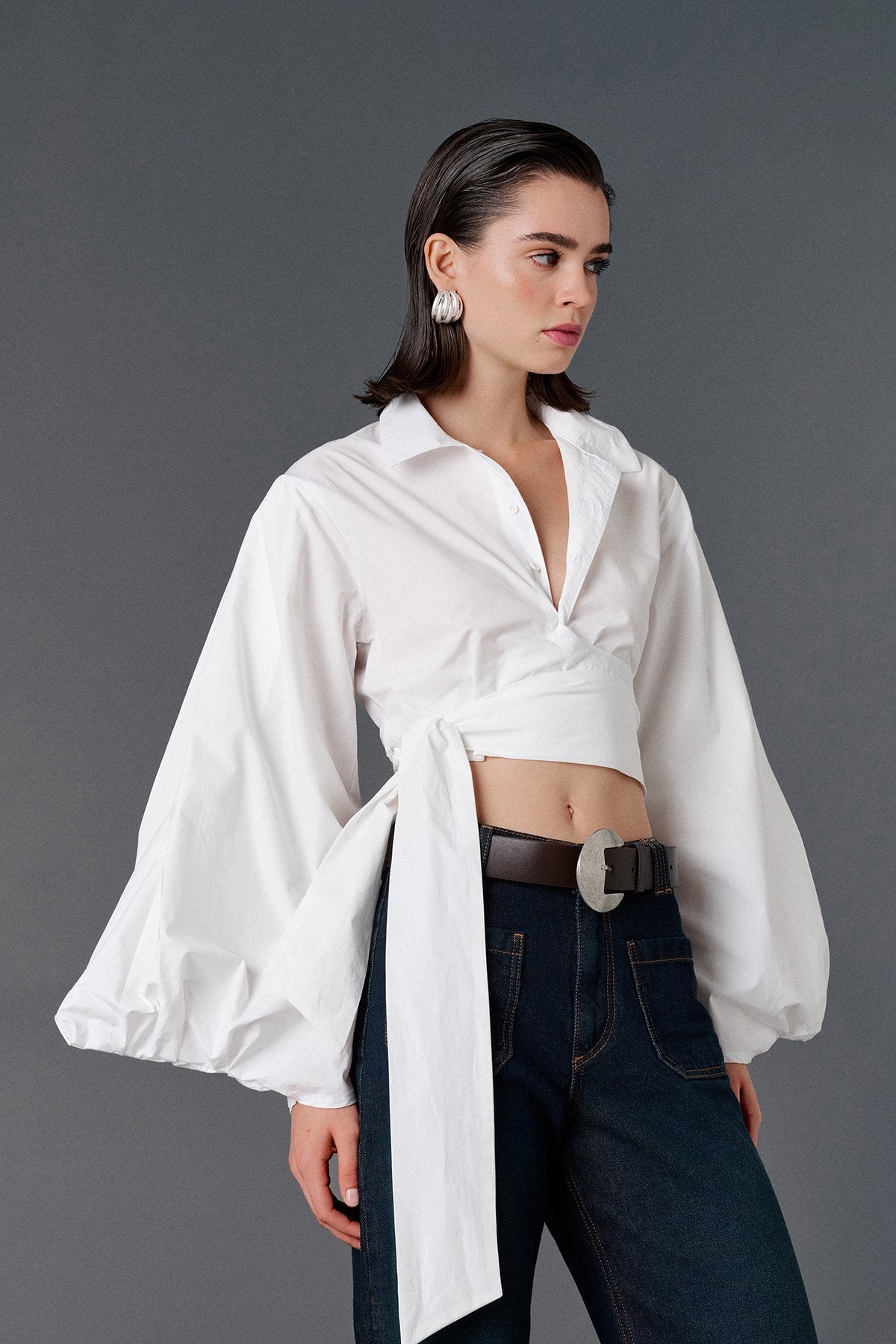 Cropped Balloon Sleeve Shirt - White