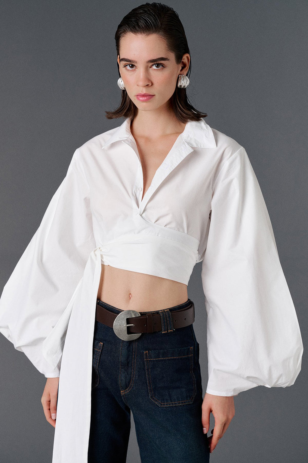 Cropped Balloon Sleeve Shirt - White