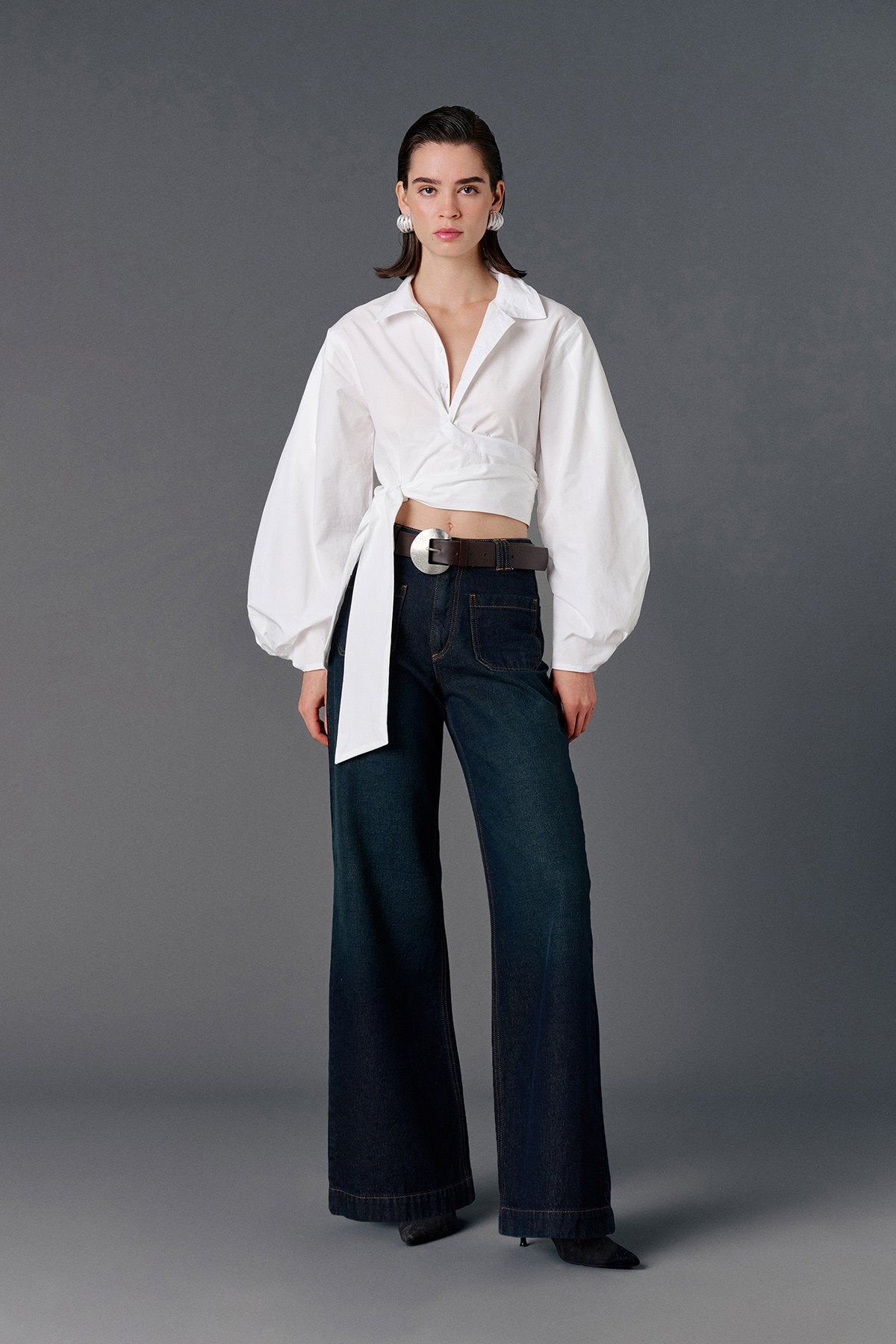 Cropped Balloon Sleeve Shirt - White