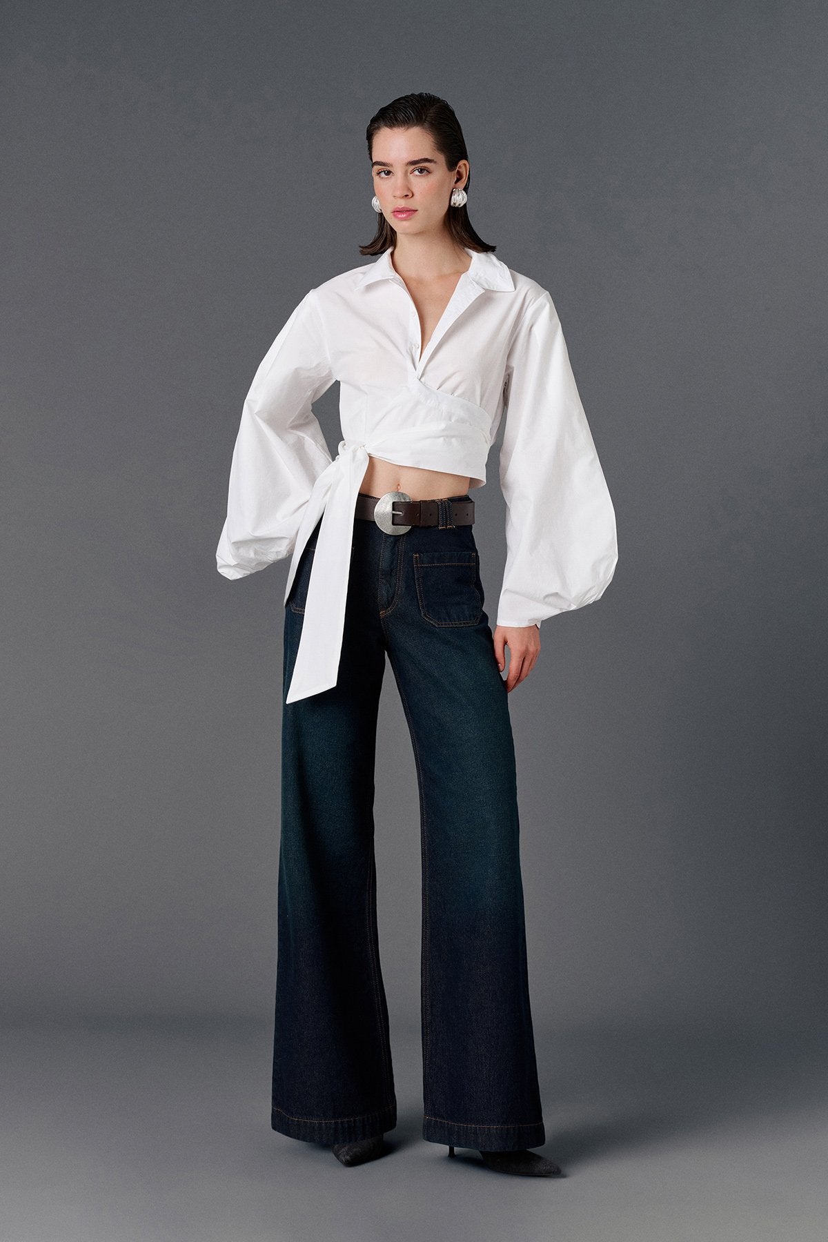 Cropped Balloon Sleeve Shirt - White