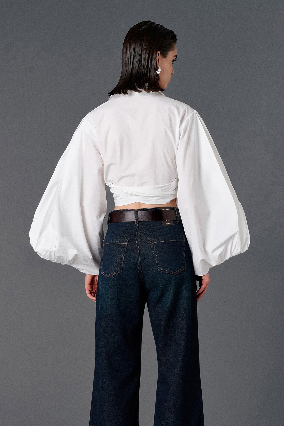 Cropped Balloon Sleeve Shirt - White